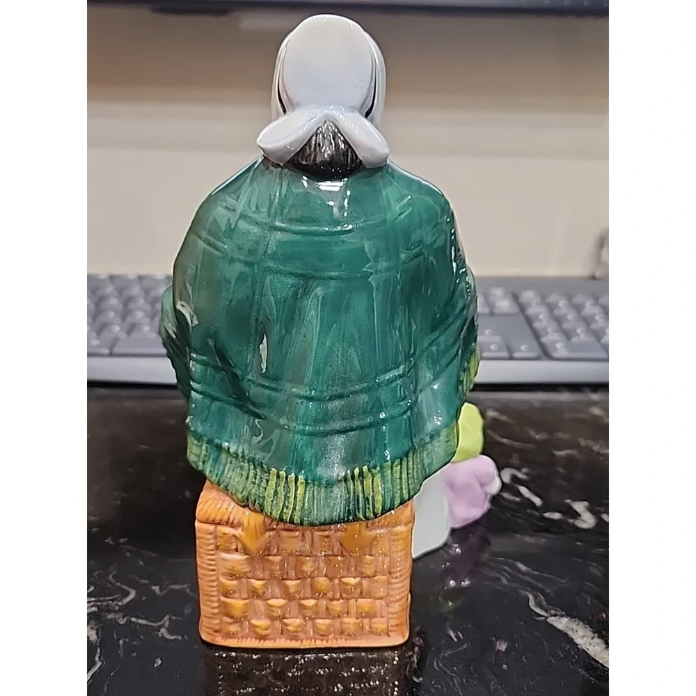 ROYAL DOULTON THE RAG DOLL SELLER FIGURINE #HN 2944 - EXCELLENT!